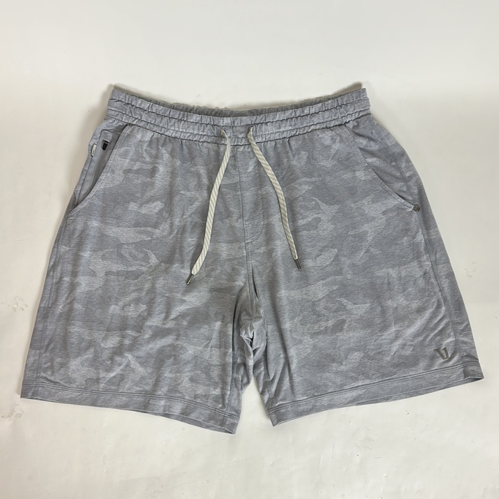 Vuori Men’s Ponto Shorts Camo Light Gray Guesstimate Size L